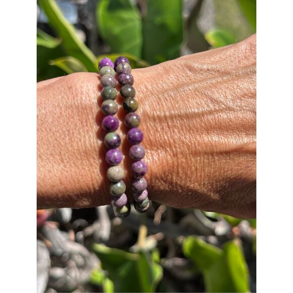 B98. RARE Atlantisite Bracelet 6mm Purple Stichtite & Green Serpentine - Picture 6 of 6